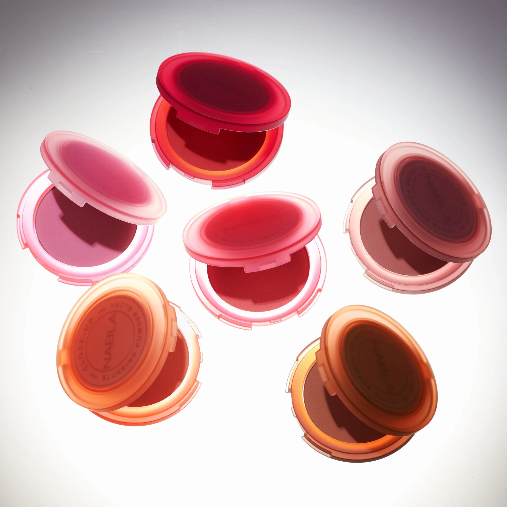 Close-Up Blurring Powder Blush - Image 32